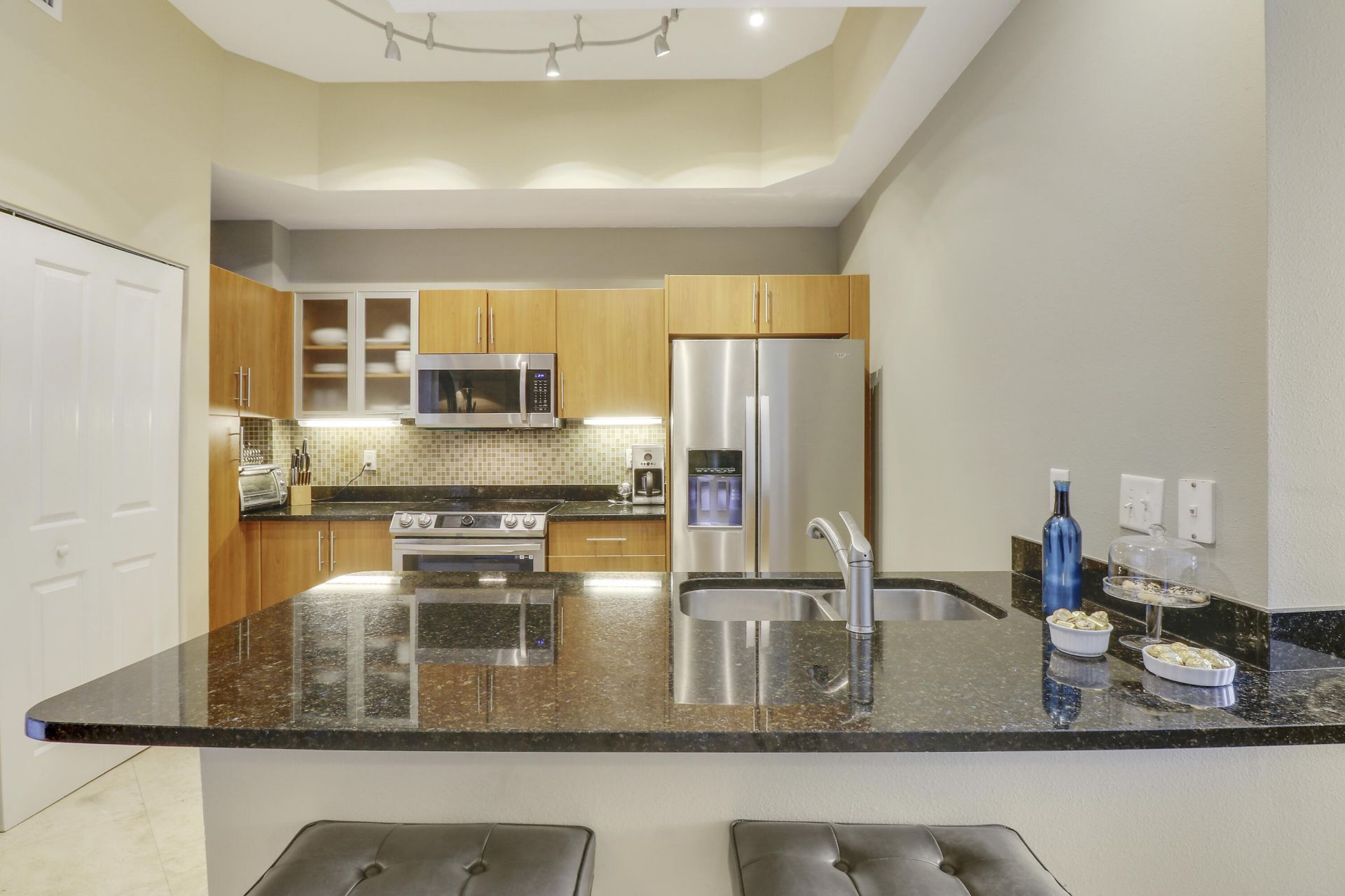 600 S Dixie Highway, Unit 405, West Palm Beach, FL 33401 Photo