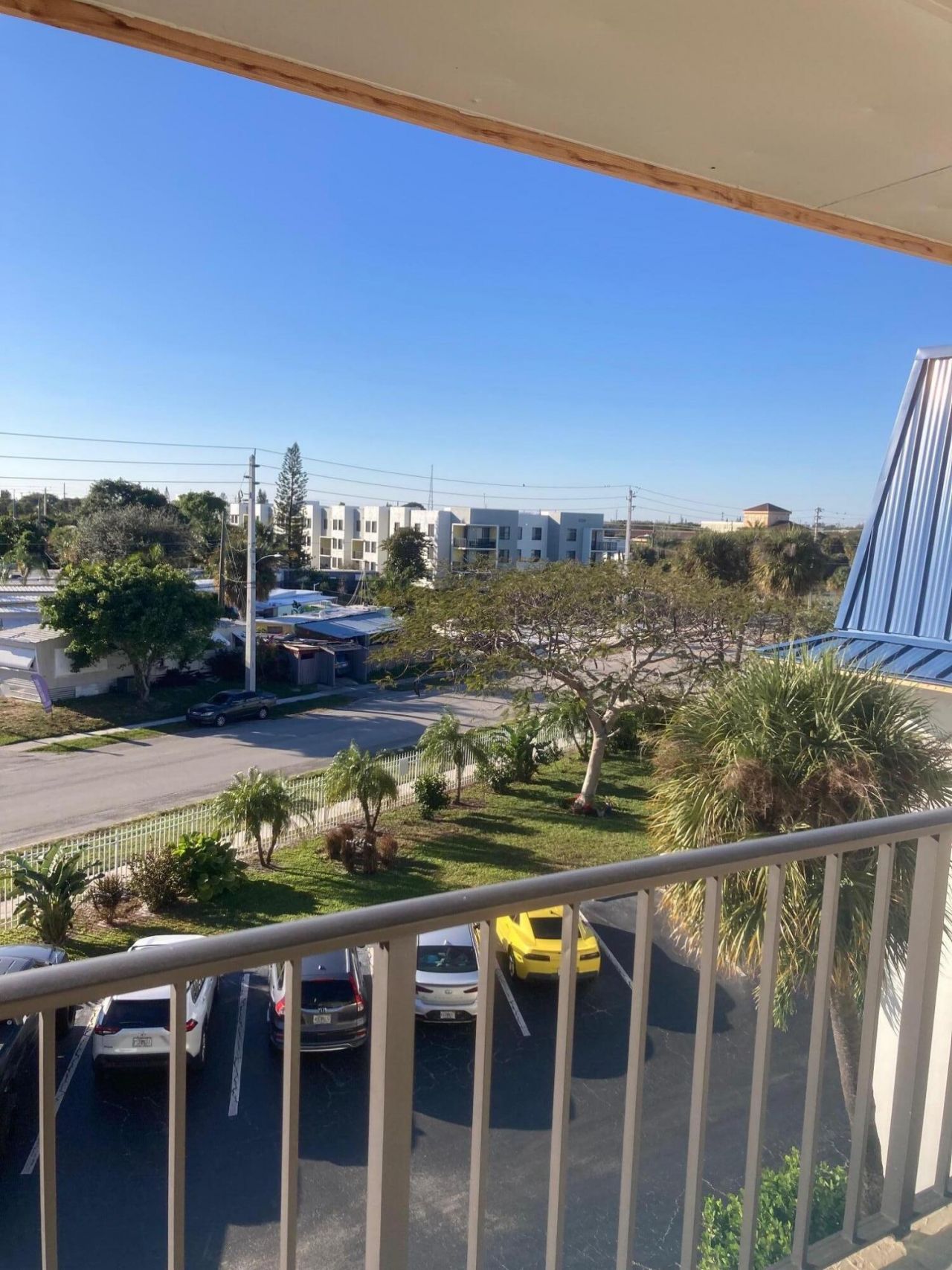 2936 Lake Shore Drive, Unit 409, Riviera Beach, FL 33404 Photo