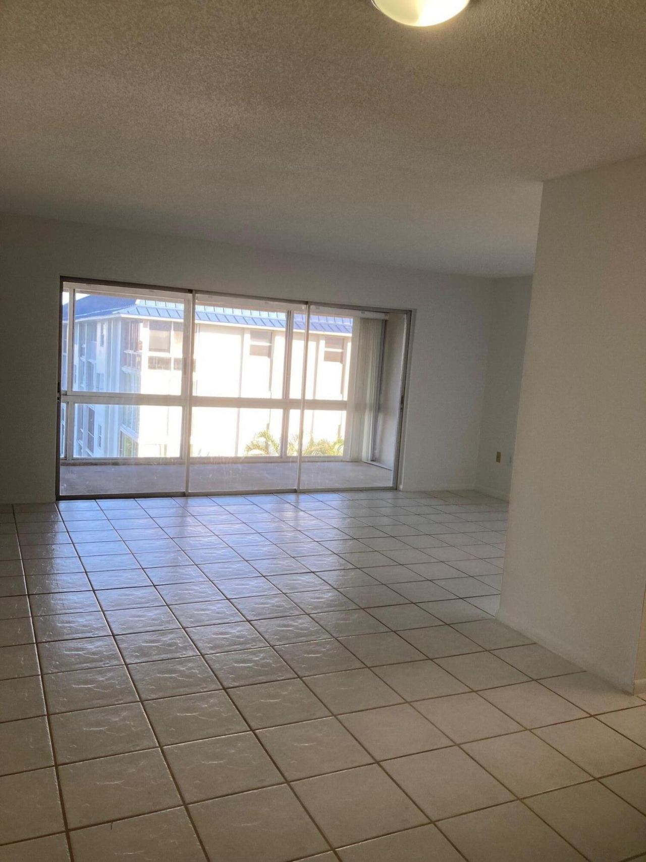 2936 Lake Shore Drive, Unit 409, Riviera Beach, FL 33404 Photo