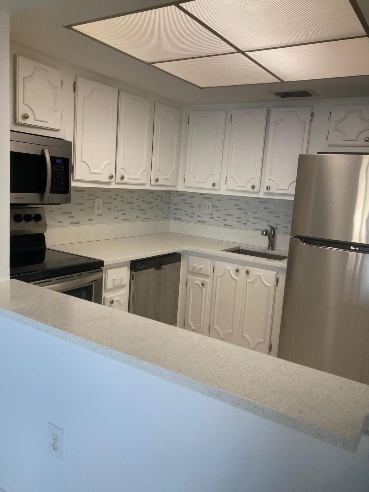 2936 Lake Shore Drive, Unit 409, Riviera Beach, FL 33404 Photo