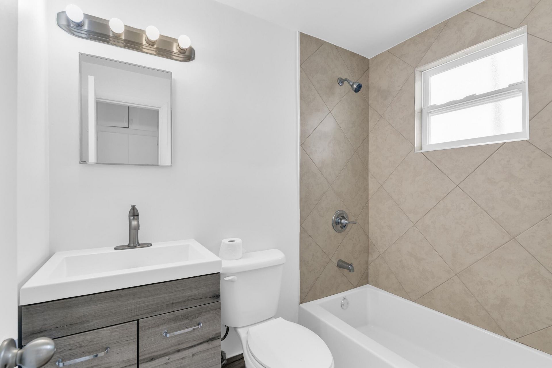 815 N J Street, Lake Worth Beach, FL 33460 Photo