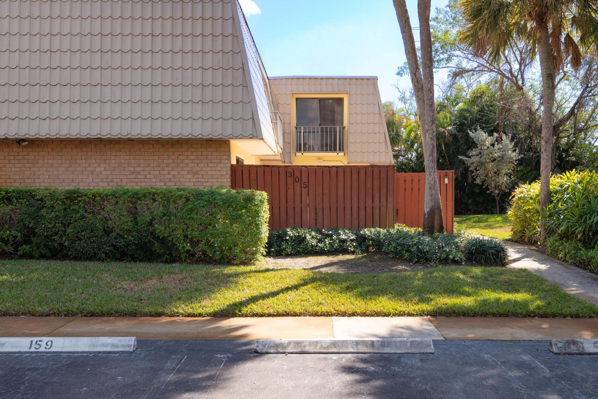 1700 Embassy Drive, Unit 305, West Palm Beach, FL 33401 Photo