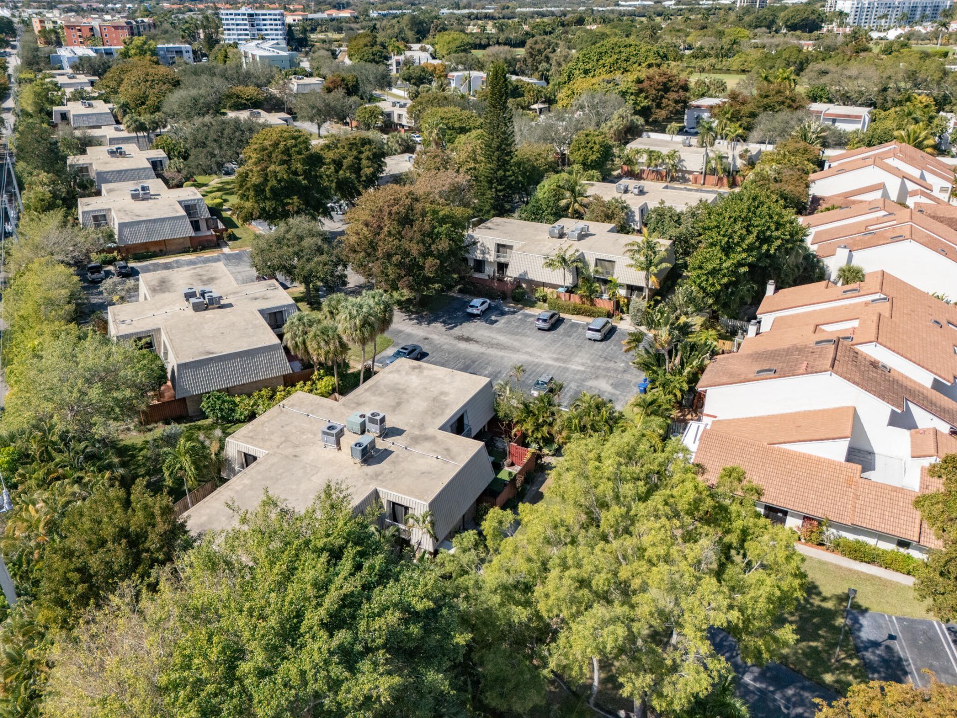 1700 Embassy Drive, Unit 305, West Palm Beach, FL 33401 Photo