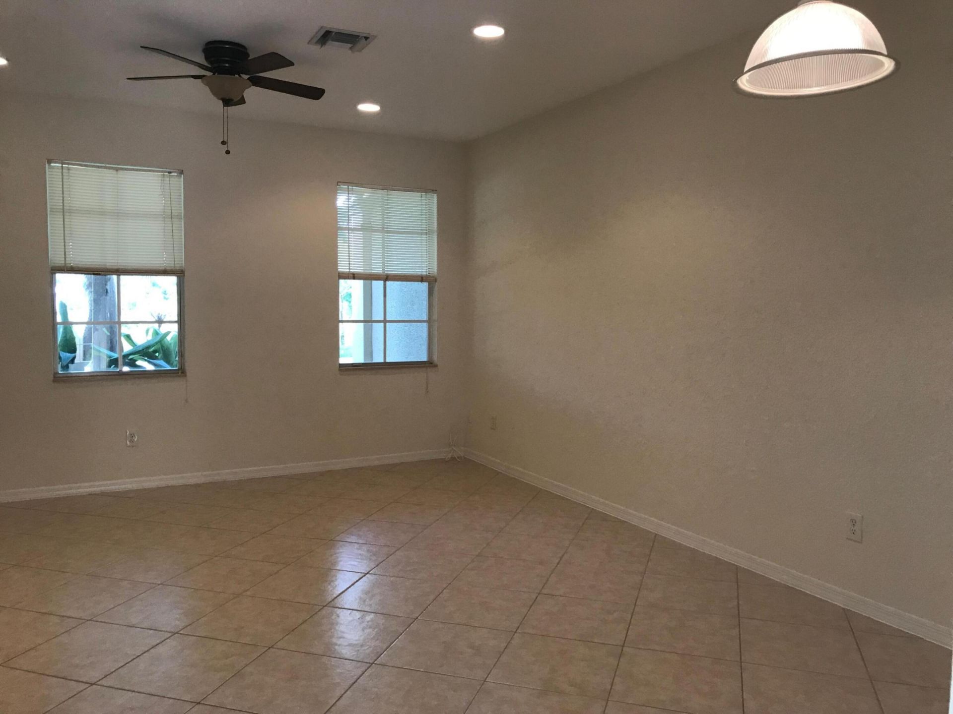 141 E Thatch Palm Circle, Jupiter, FL 33458 Photo