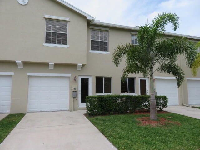 2141 SE Fern Park Drive, Port Saint Lucie, FL 34952 Photo