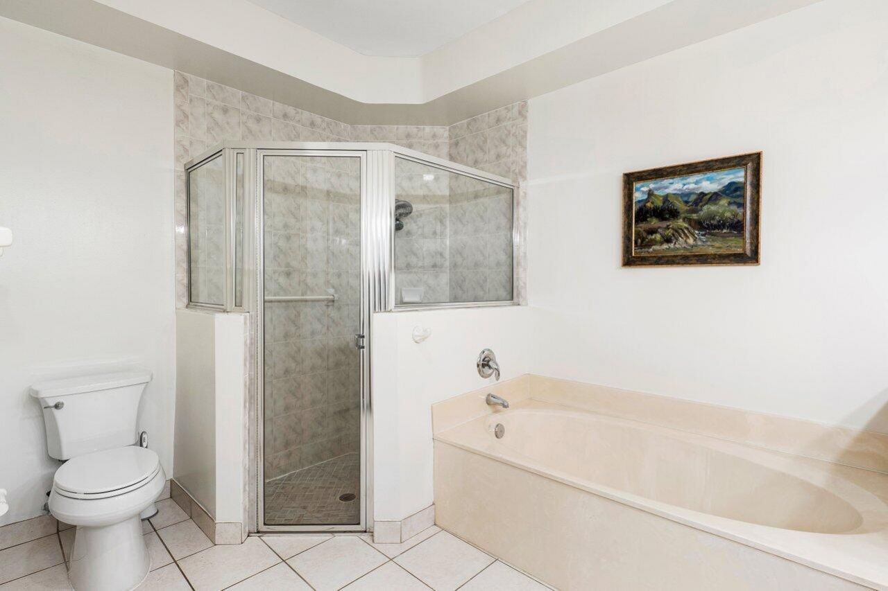 10679 Lake Shore Drive, Wellington, FL 33414 Photo