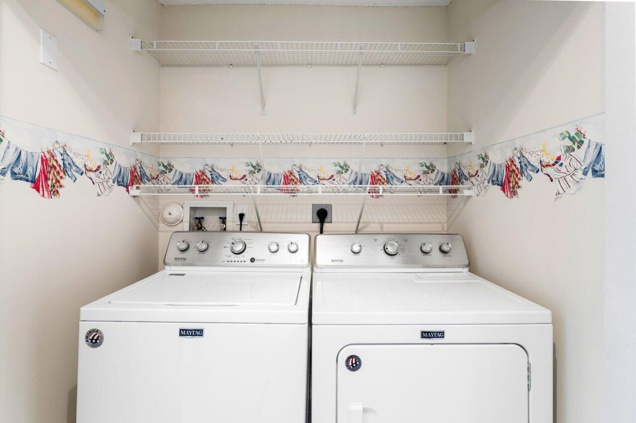 10679 Lake Shore Drive, Wellington, FL 33414 Photo