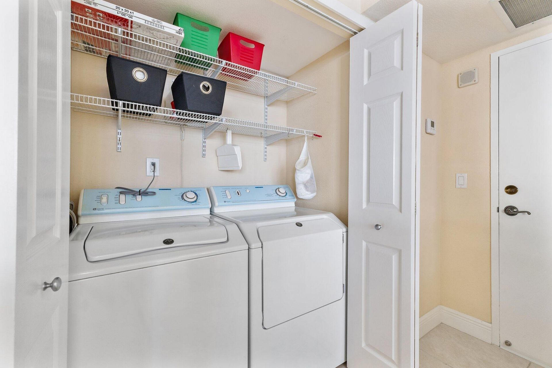 5440 N Ocean Drive, Unit 907, Singer Island, FL 33404 Photo