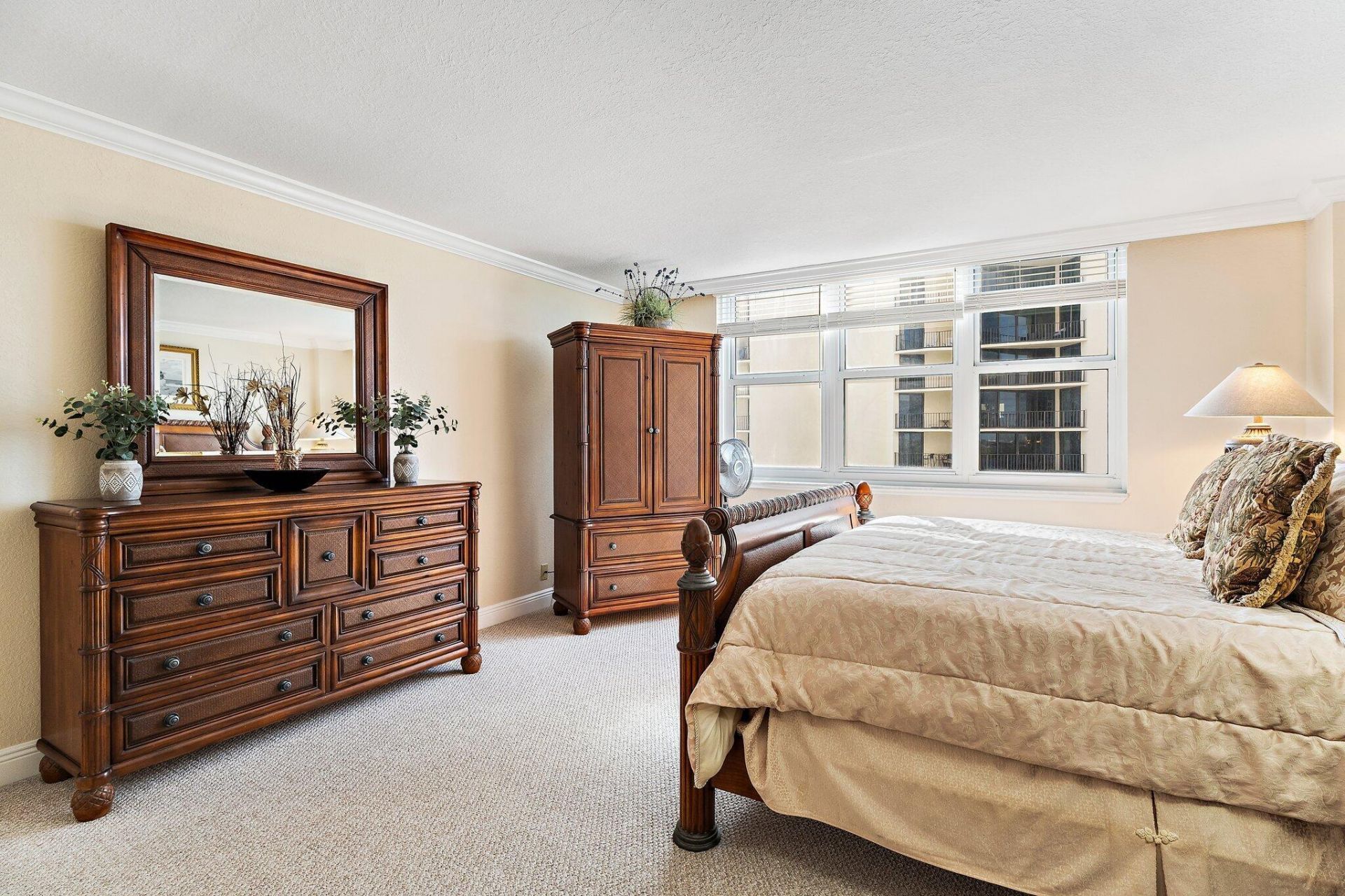 5440 N Ocean Drive, Unit 907, Singer Island, FL 33404 Photo