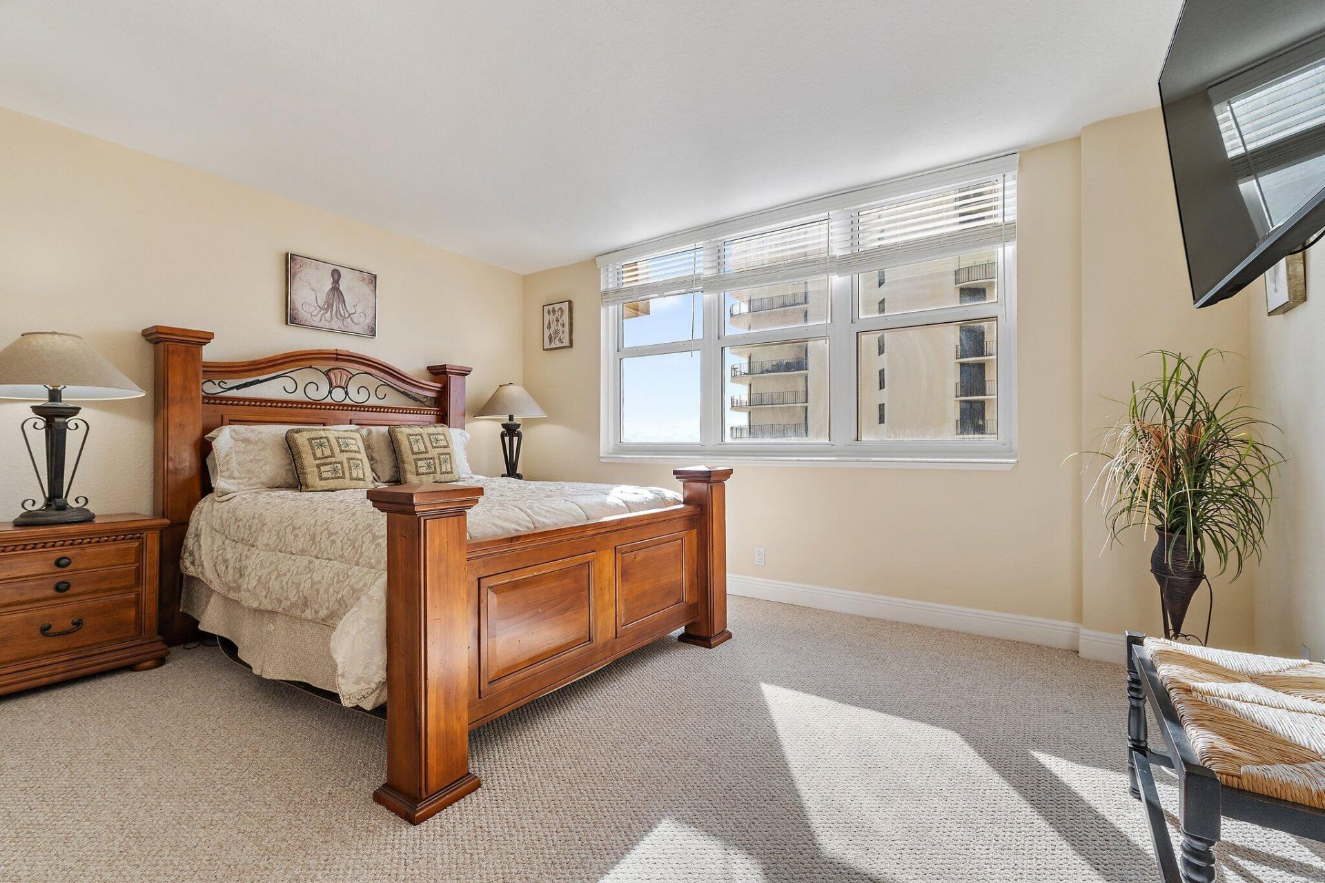 5440 N Ocean Drive, Unit 907, Singer Island, FL 33404 Photo