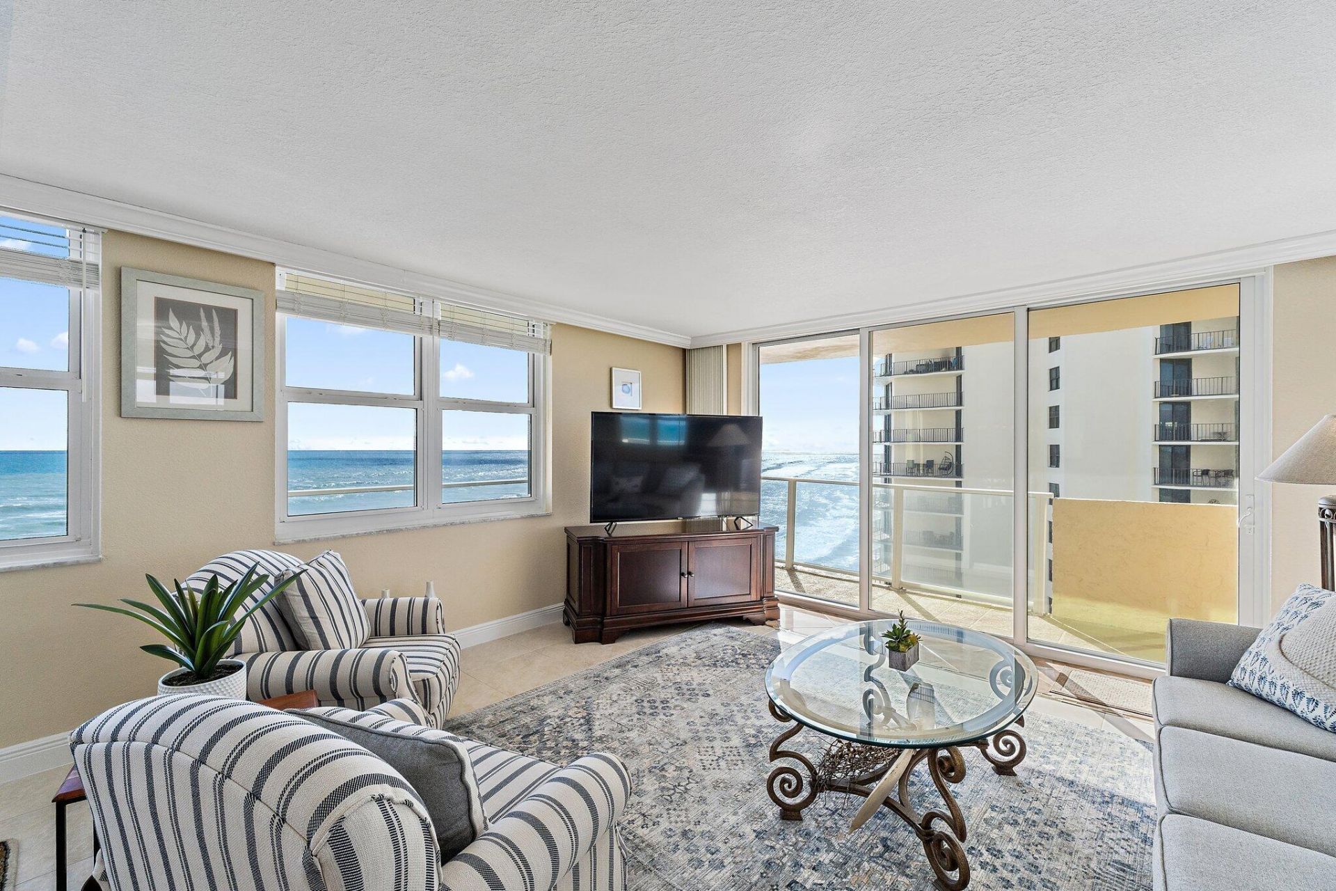 5440 N Ocean Drive, Unit 907, Singer Island, FL 33404 Photo
