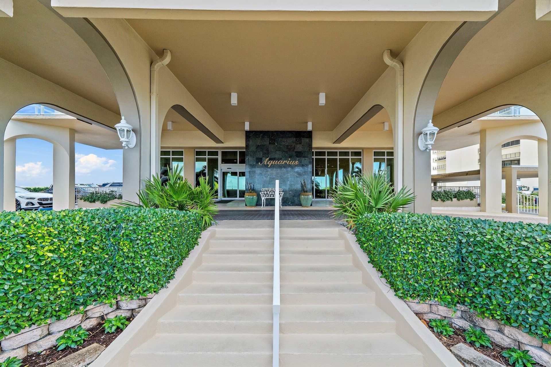 5440 N Ocean Drive, Unit 907, Singer Island, FL 33404 Photo