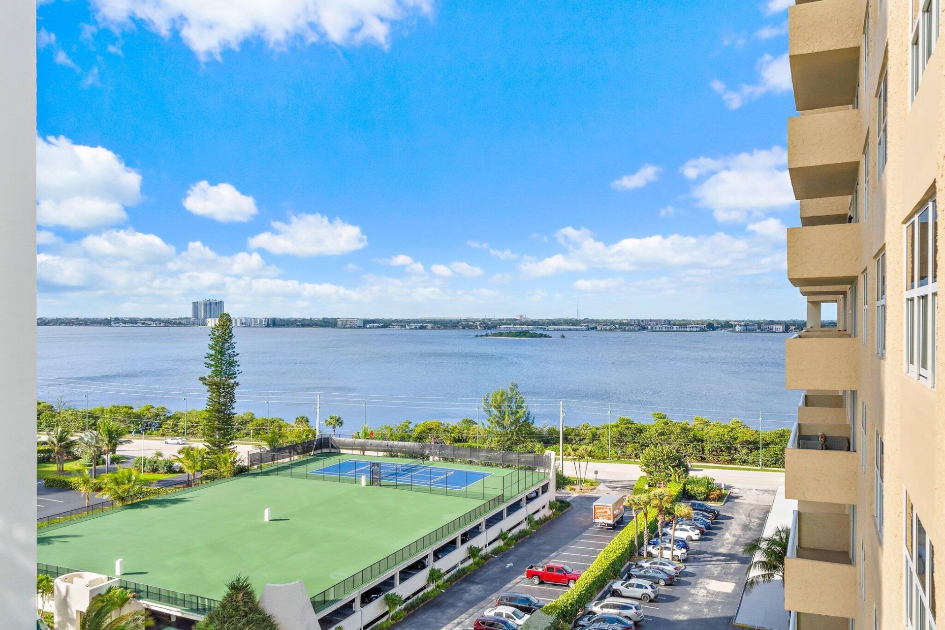 5440 N Ocean Drive, Unit 907, Singer Island, FL 33404 Photo