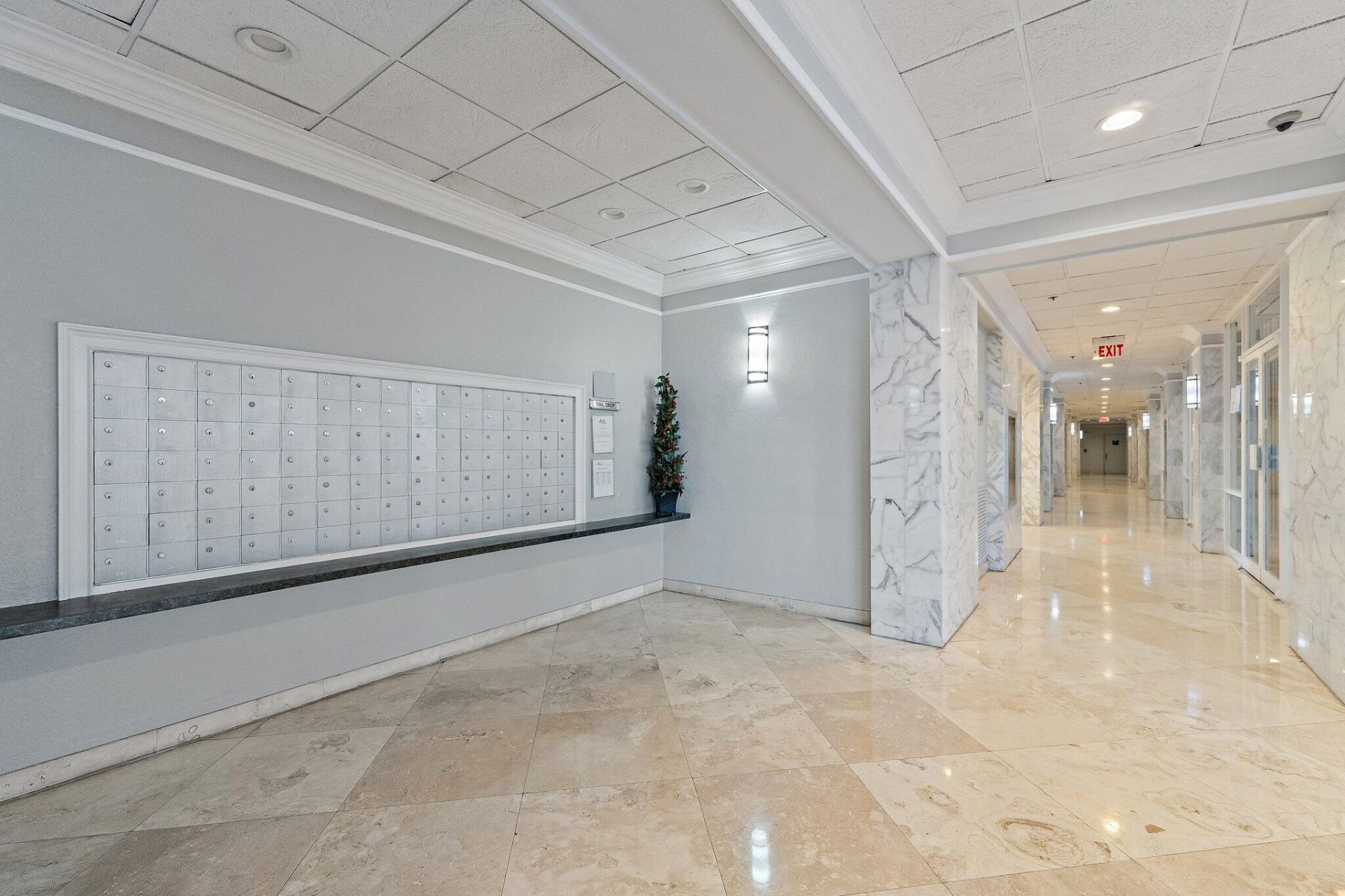 5440 N Ocean Drive, Unit 907, Singer Island, FL 33404 Photo