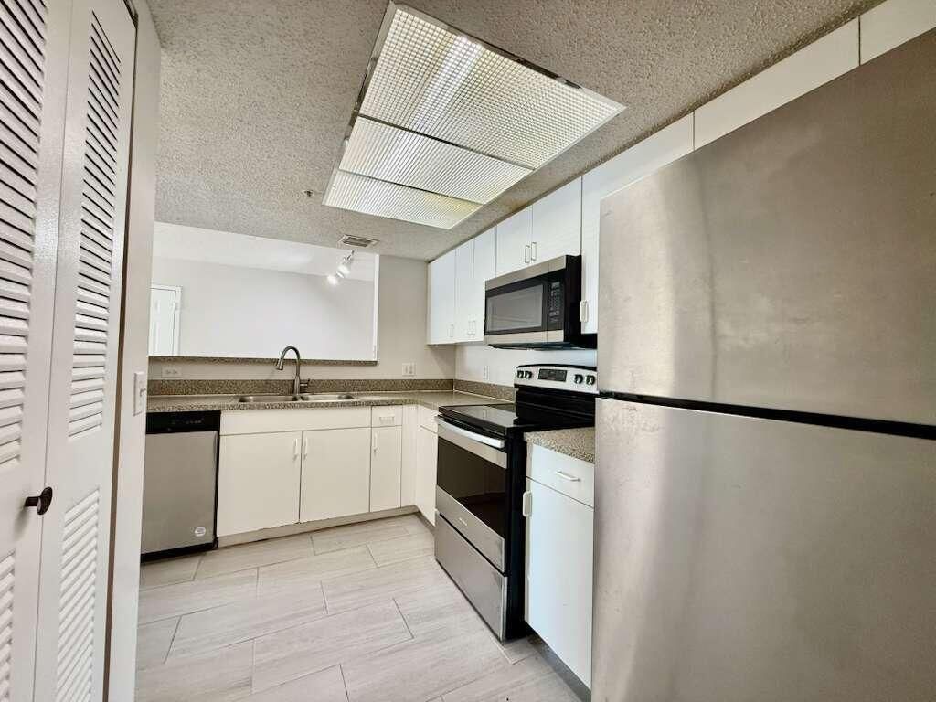 5035 Wiles Road, Unit 206, Coconut Creek, FL 33073 Photo