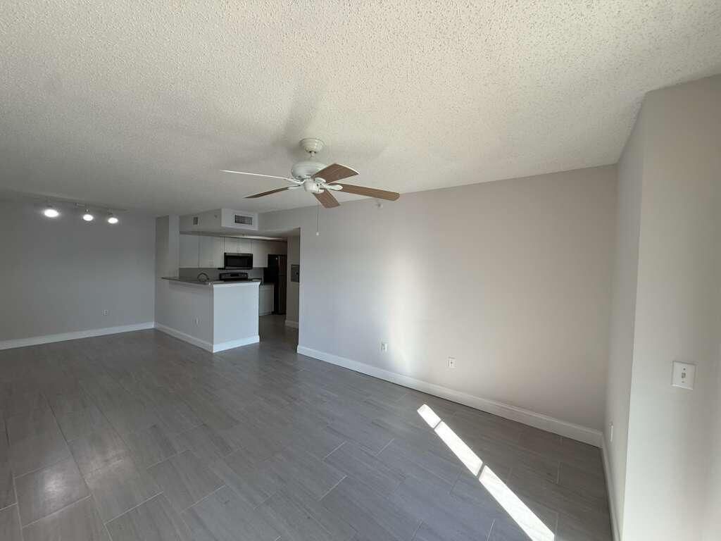 5035 Wiles Road, Unit 206, Coconut Creek, FL 33073 Photo