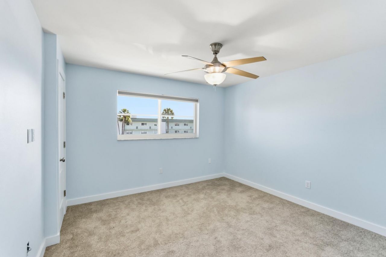 109 Wettaw Lane, Unit 203, North Palm Beach, FL 33408 Photo