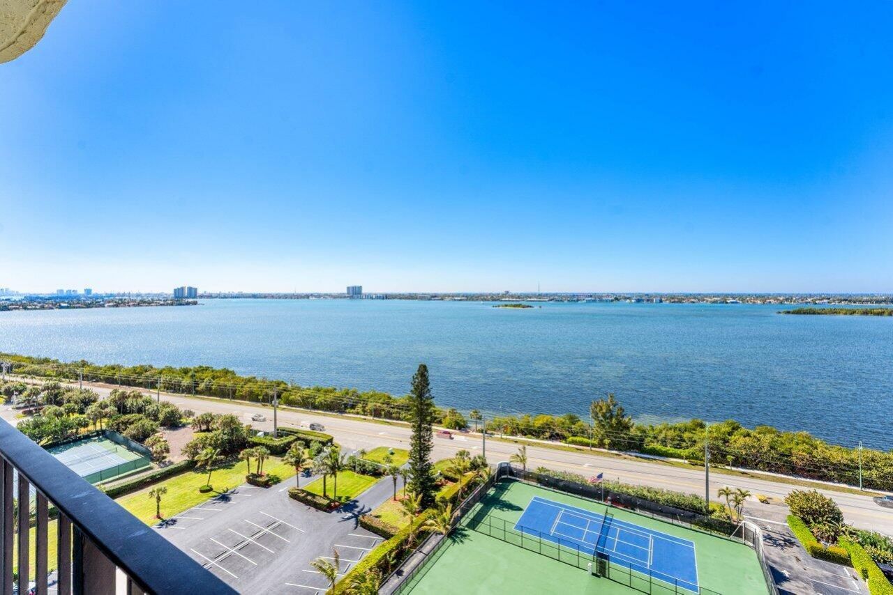 5420 N Ocean Drive, Unit 1605, Singer Island, FL 33404 Photo
