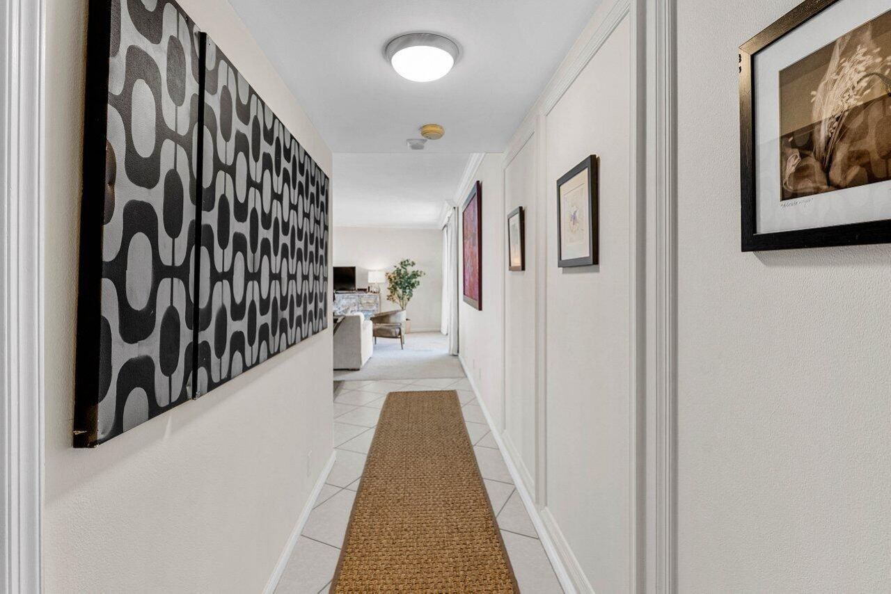 5420 N Ocean Drive, Unit 1605, Singer Island, FL 33404 Photo