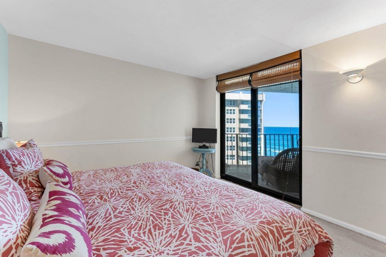 5420 N Ocean Drive, Unit 1605, Singer Island, FL 33404 Photo