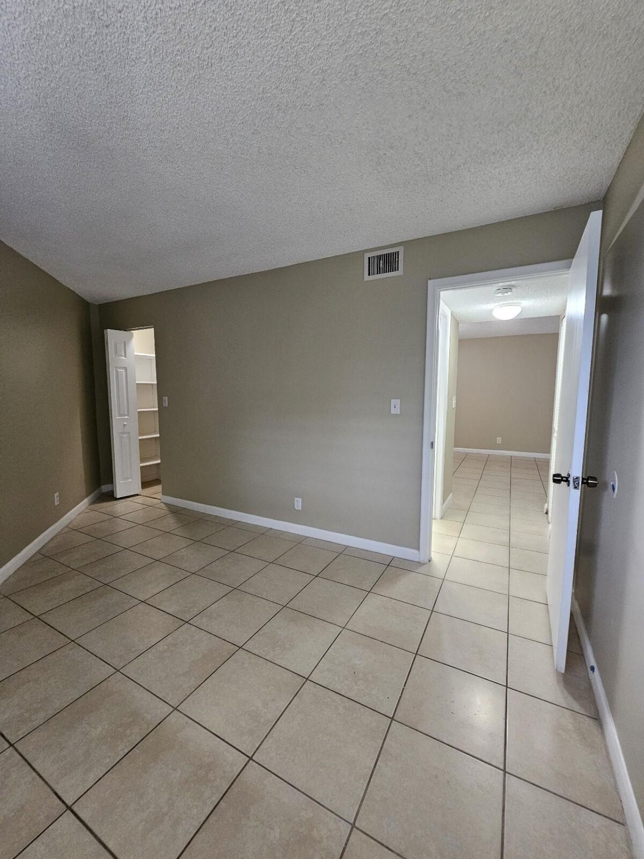 1720 N Congress Avenue, Unit 207, West Palm Beach, FL 33401 Photo