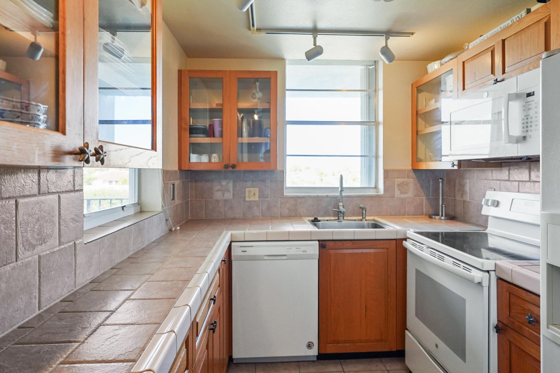 109 Paradise Harbour Boulevard, Unit 414, North Palm Beach, FL 33408 Photo