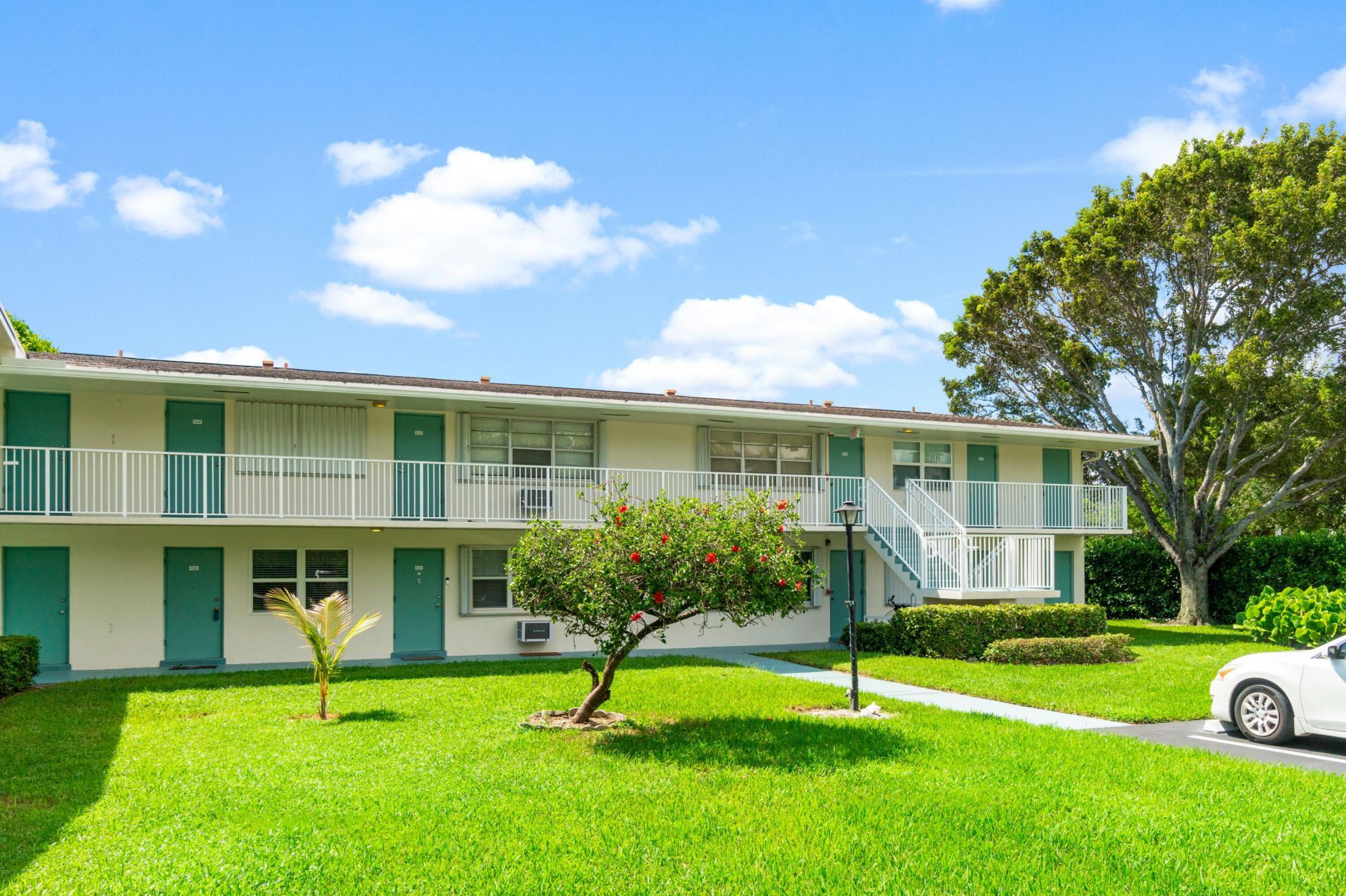 340 Horizons W, Unit 102, Boynton Beach, FL 33435 Photo