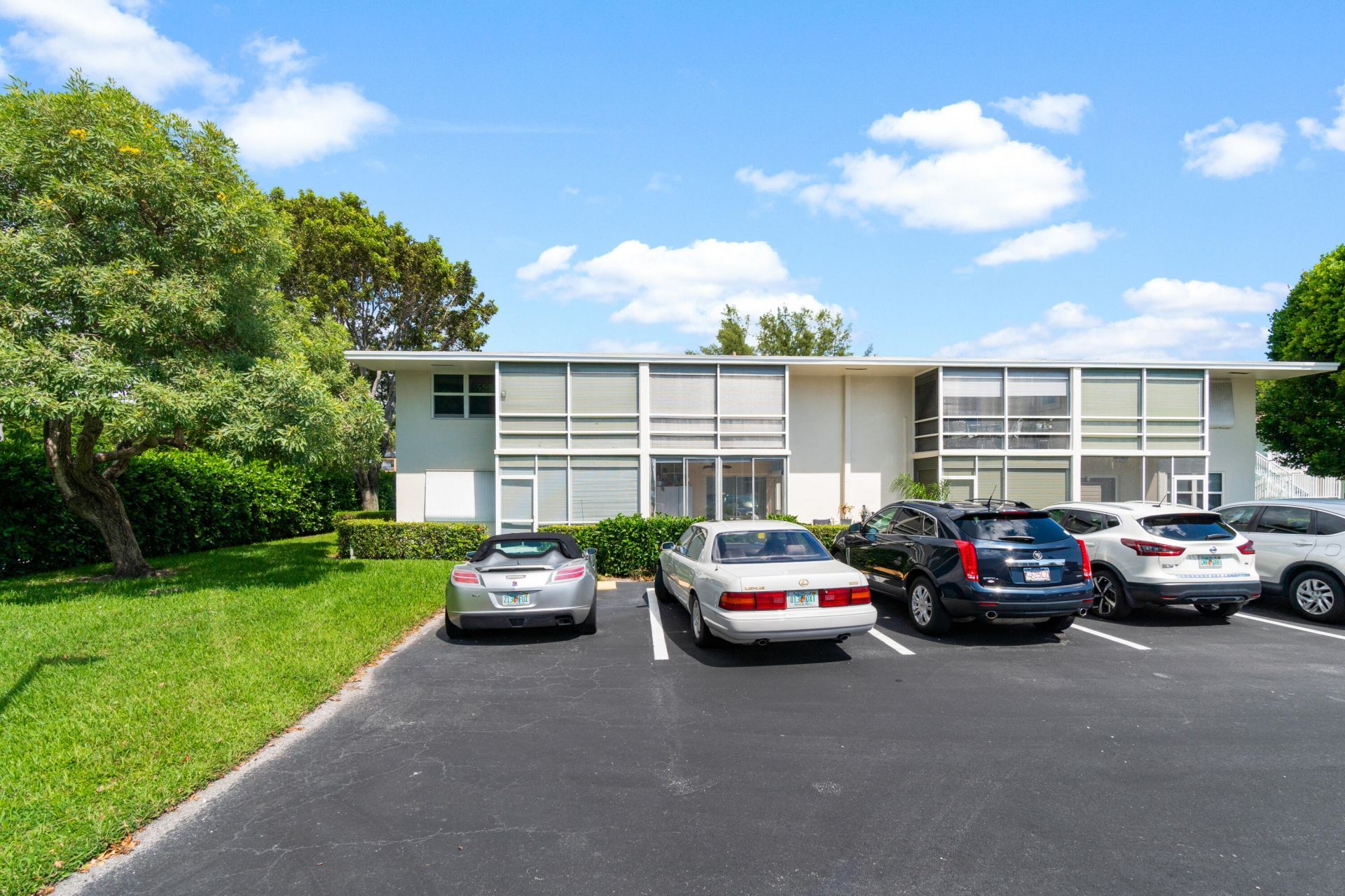 340 Horizons W, Unit 102, Boynton Beach, FL 33435 Photo