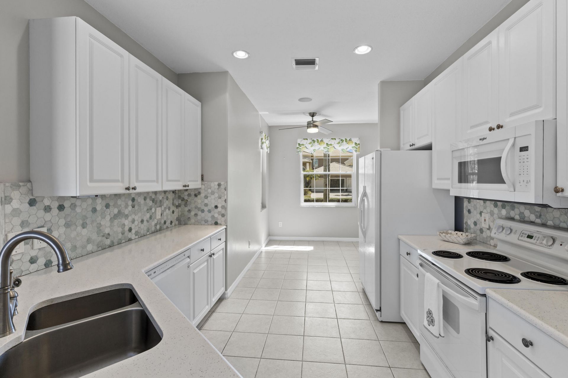 508 NW Waverly Circle, Port Saint Lucie, FL 34983 Photo