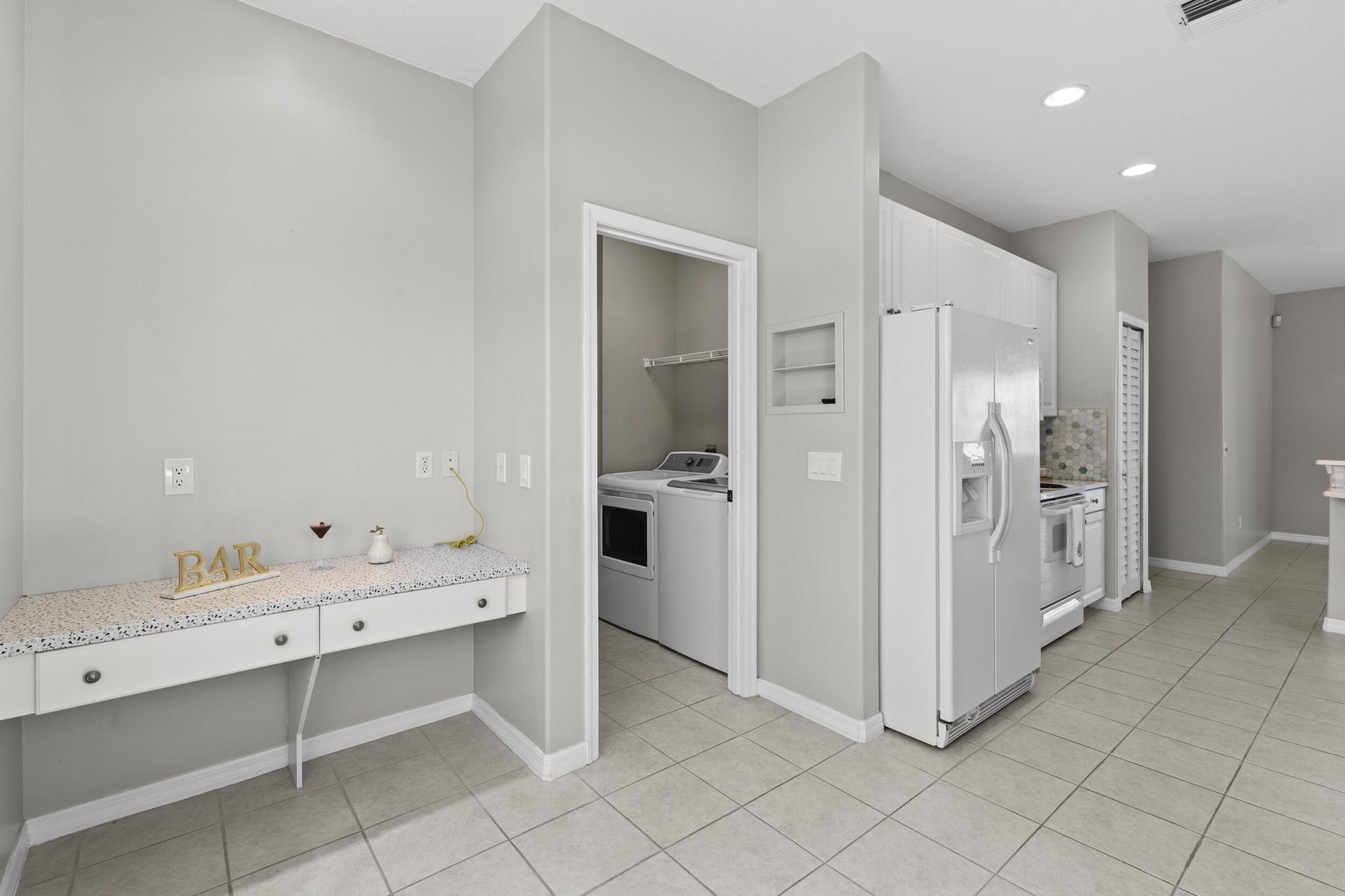 508 NW Waverly Circle, Port Saint Lucie, FL 34983 Photo