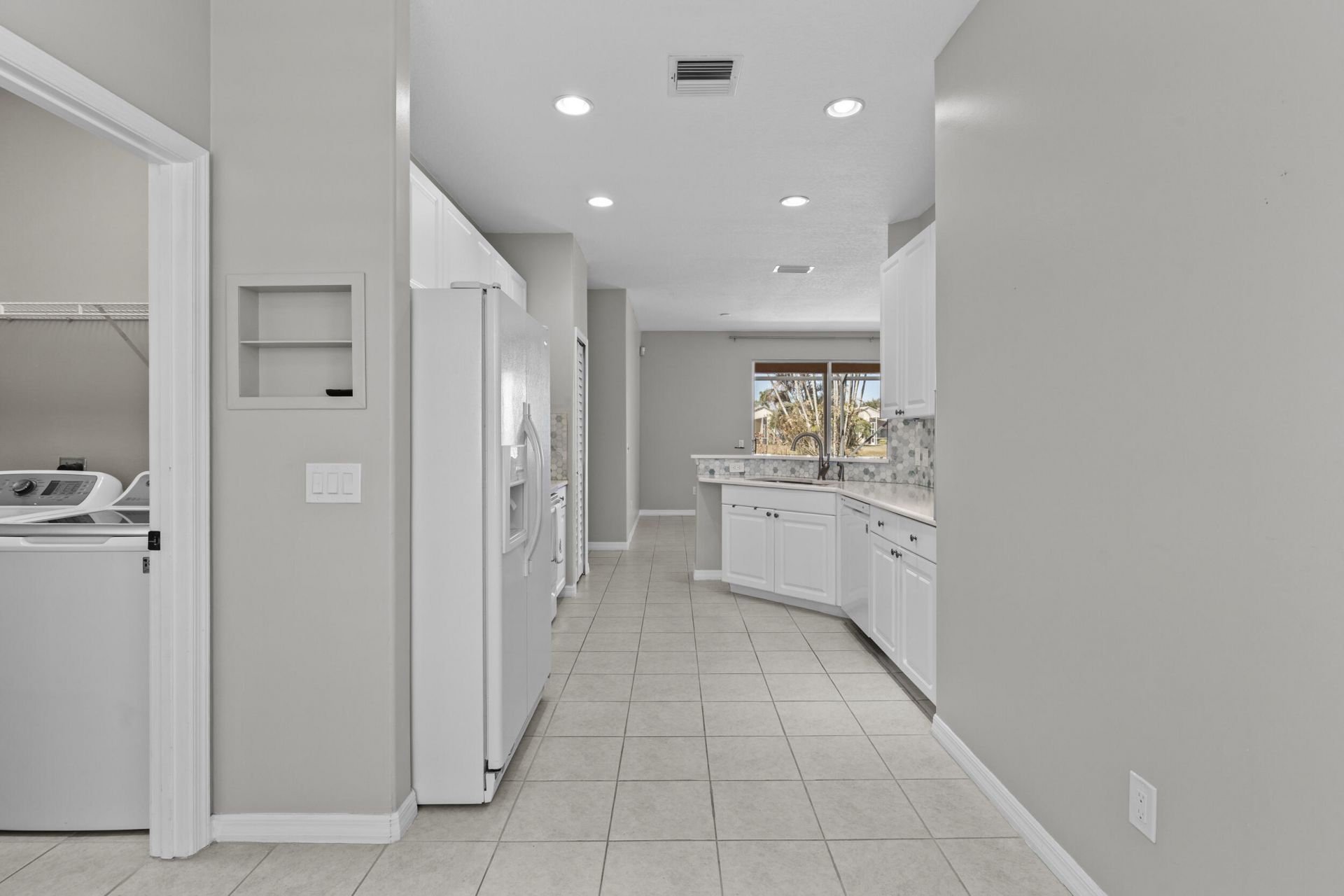 508 NW Waverly Circle, Port Saint Lucie, FL 34983 Photo