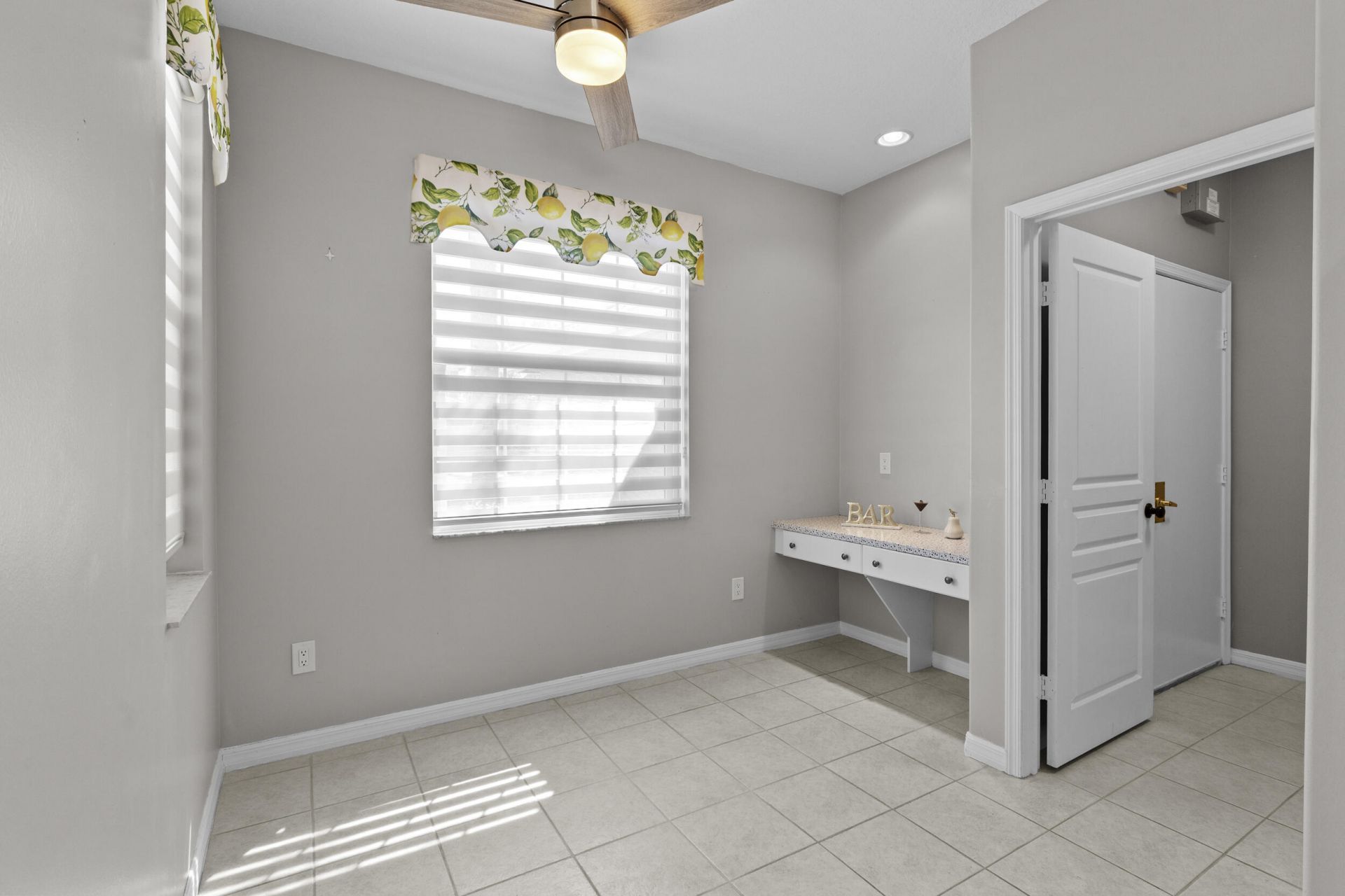 508 NW Waverly Circle, Port Saint Lucie, FL 34983 Photo