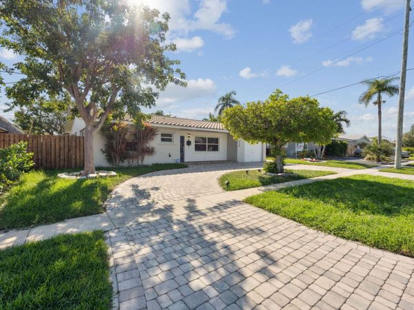 428 SE 2nd Street, Deerfield Beach, FL 33441
