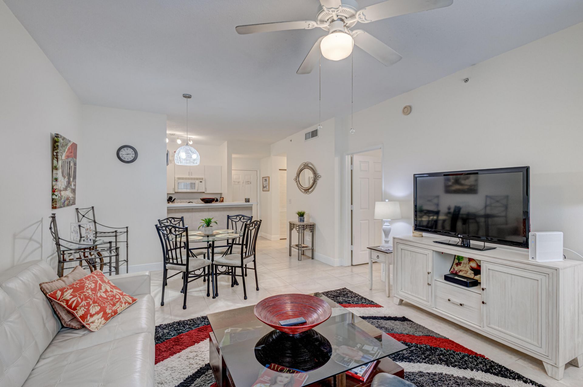 630 S Sapodilla Avenue, Unit 112, West Palm Beach, FL 33401 Photo