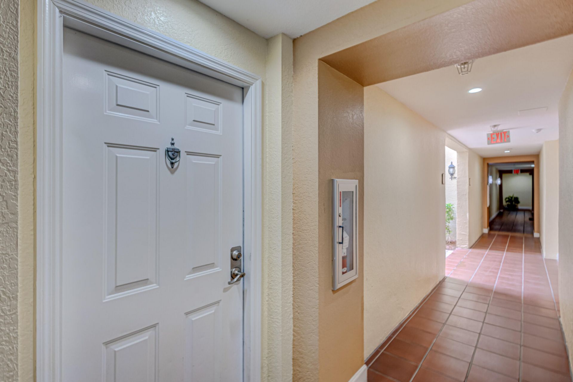 630 S Sapodilla Avenue, Unit 112, West Palm Beach, FL 33401 Photo