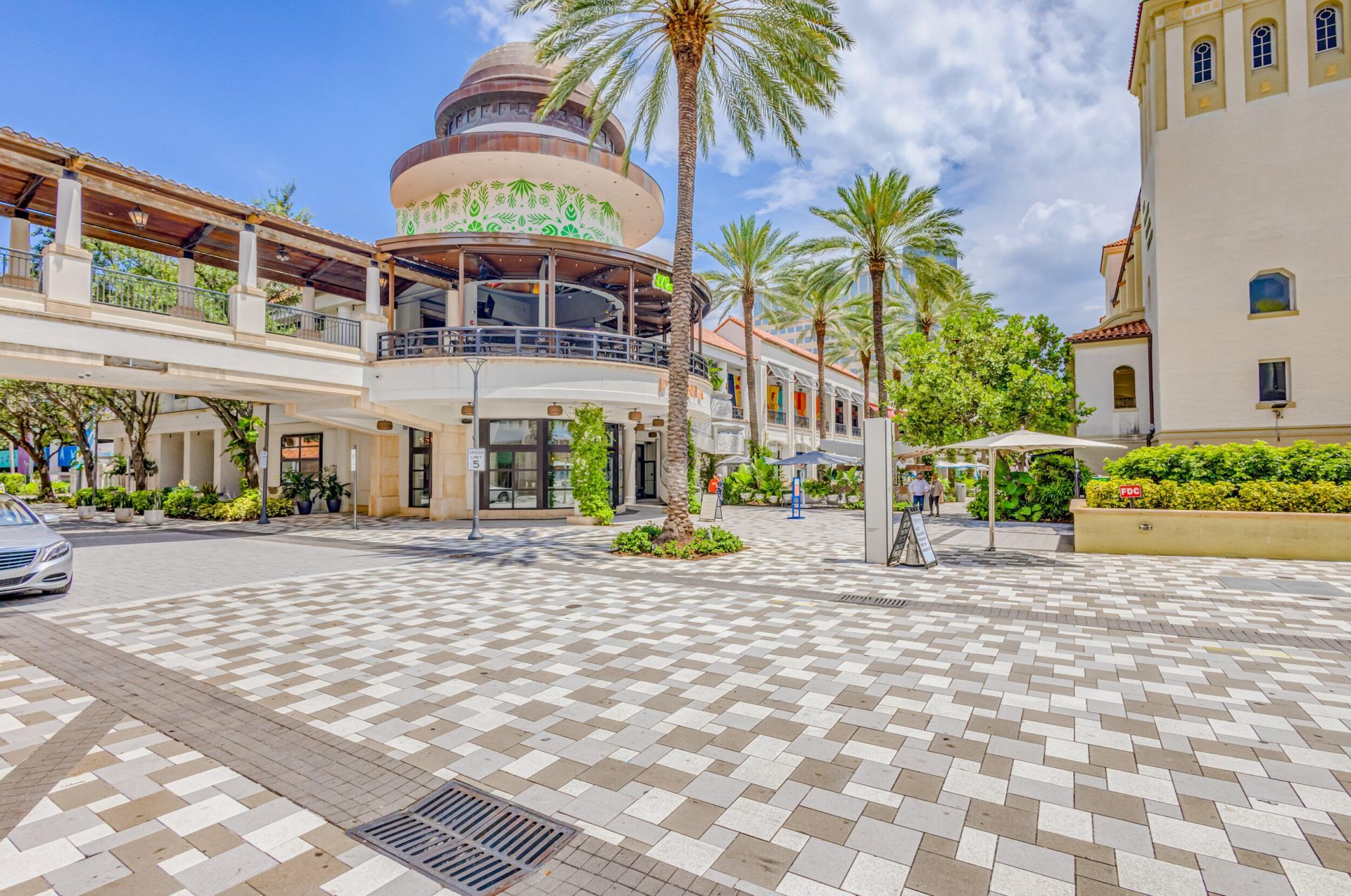 630 S Sapodilla Avenue, Unit 112, West Palm Beach, FL 33401 Photo