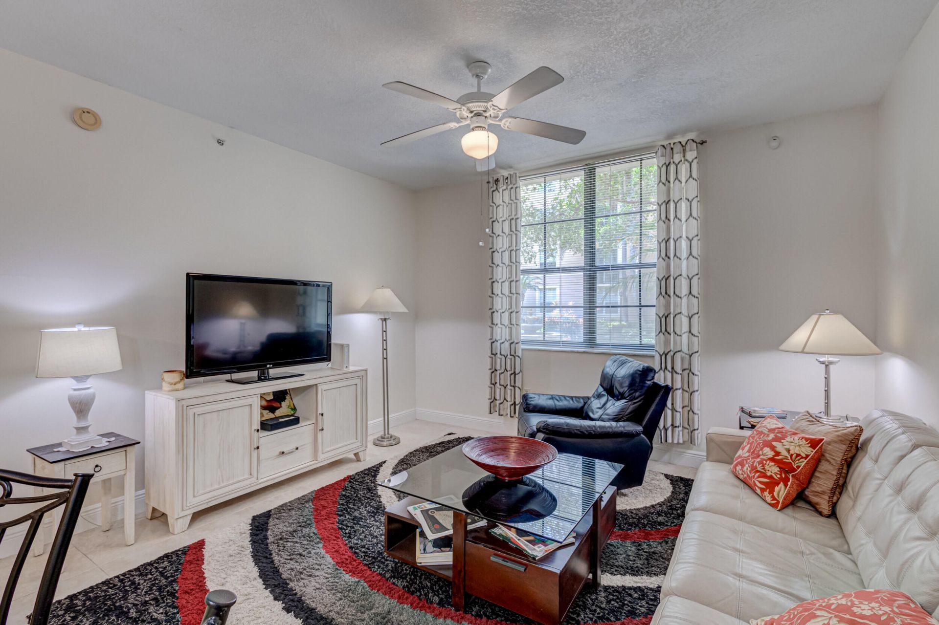 630 S Sapodilla Avenue, Unit 112, West Palm Beach, FL 33401 Photo