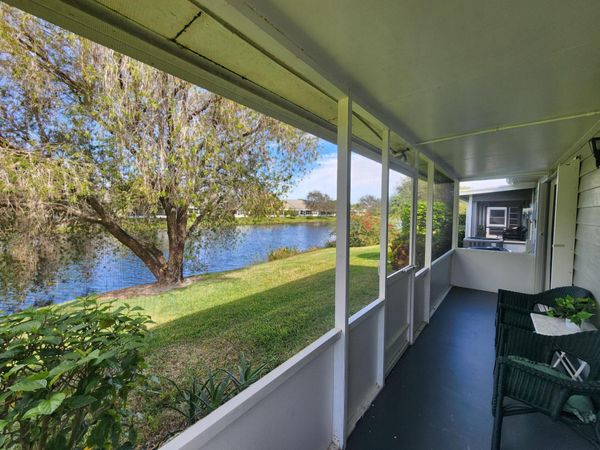 2607 SE Tropical East Circle E, Port St. Lucie, FL 34952