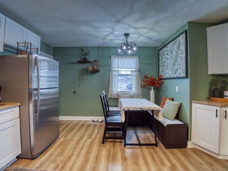 725 Shakespeare Drive, Berea, OH 44017 Photo 12