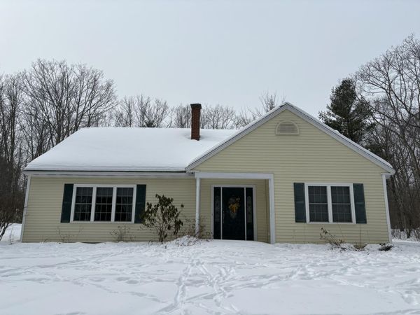 26 Old Nutt Farm Road, Rockport, ME 04856