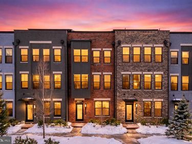 13039 HATTONTOWN SQUARE, HERNDON, VA 20171