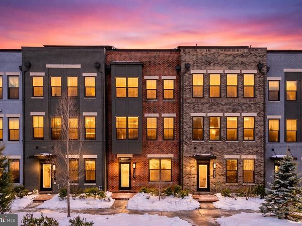 13039 HATTONTOWN SQUARE, HERNDON, VA 20171