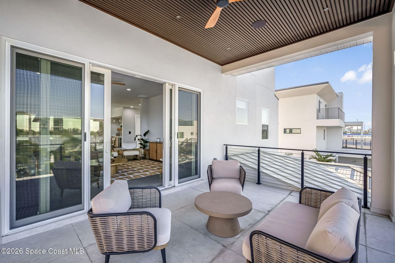 2050 S Atlantic Avenue , Cocoa Beach, FL 32931 Photo