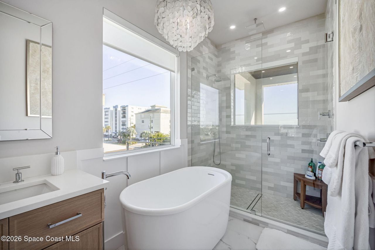 2050 S Atlantic Avenue , Cocoa Beach, FL 32931 Photo