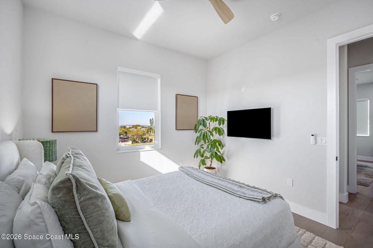 2050 S Atlantic Avenue , Cocoa Beach, FL 32931 Photo