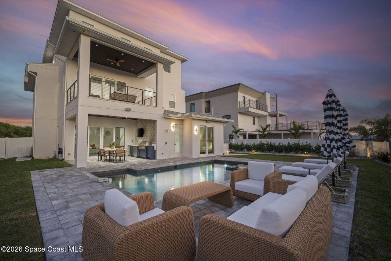 2050 S Atlantic Avenue , Cocoa Beach, FL 32931 Photo