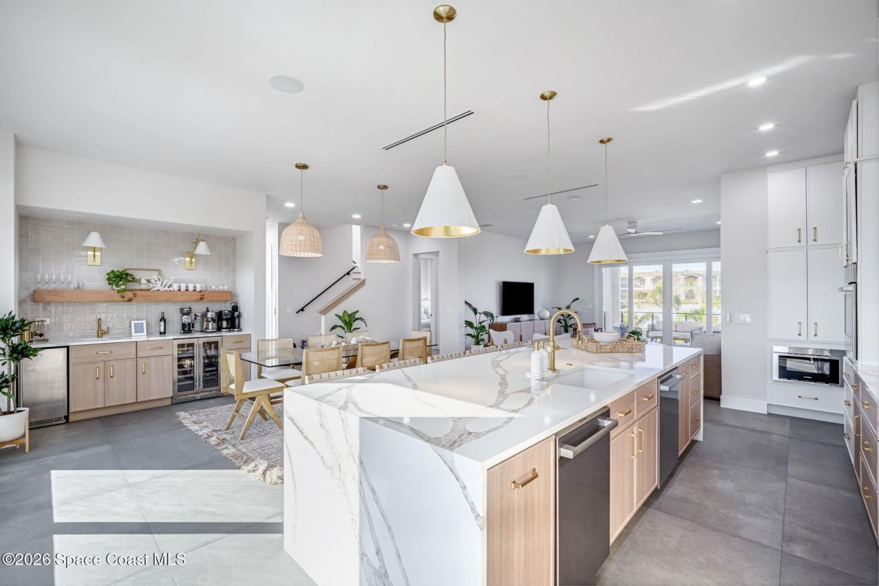 2050 S Atlantic Avenue , Cocoa Beach, FL 32931 Photo