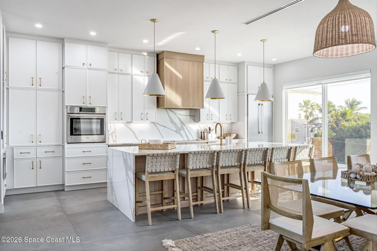 2050 S Atlantic Avenue , Cocoa Beach, FL 32931 Photo