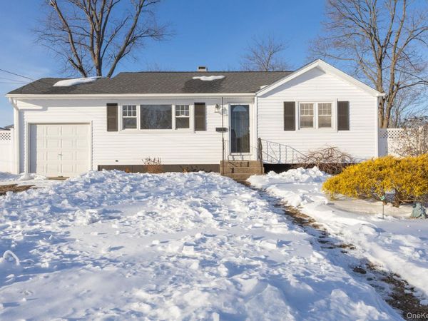 3 Exeter Road, East Patchogue, NY 11772