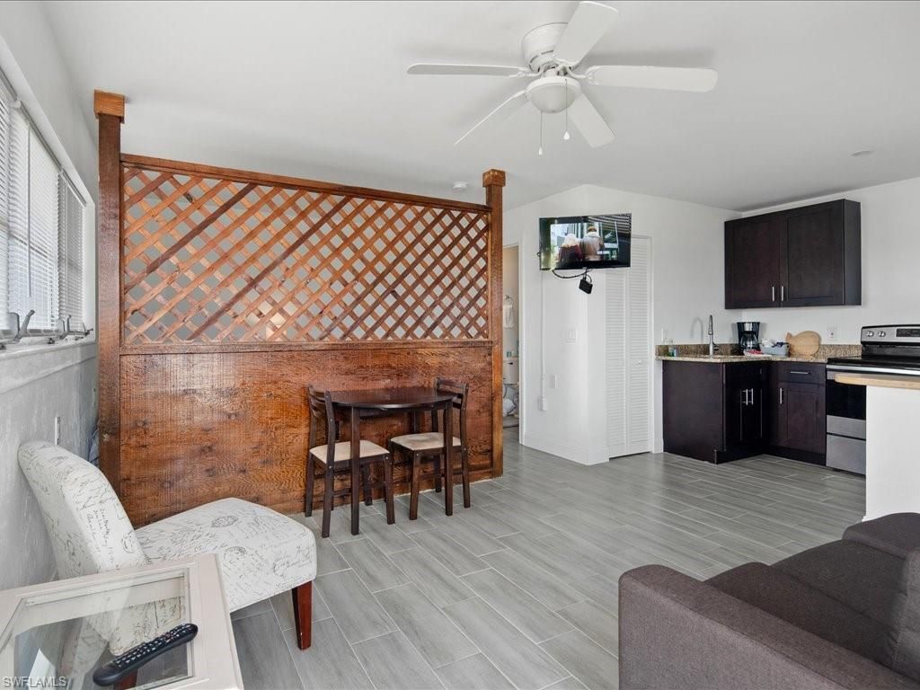 107 East Ave , Goodland, FL 34140 Photo